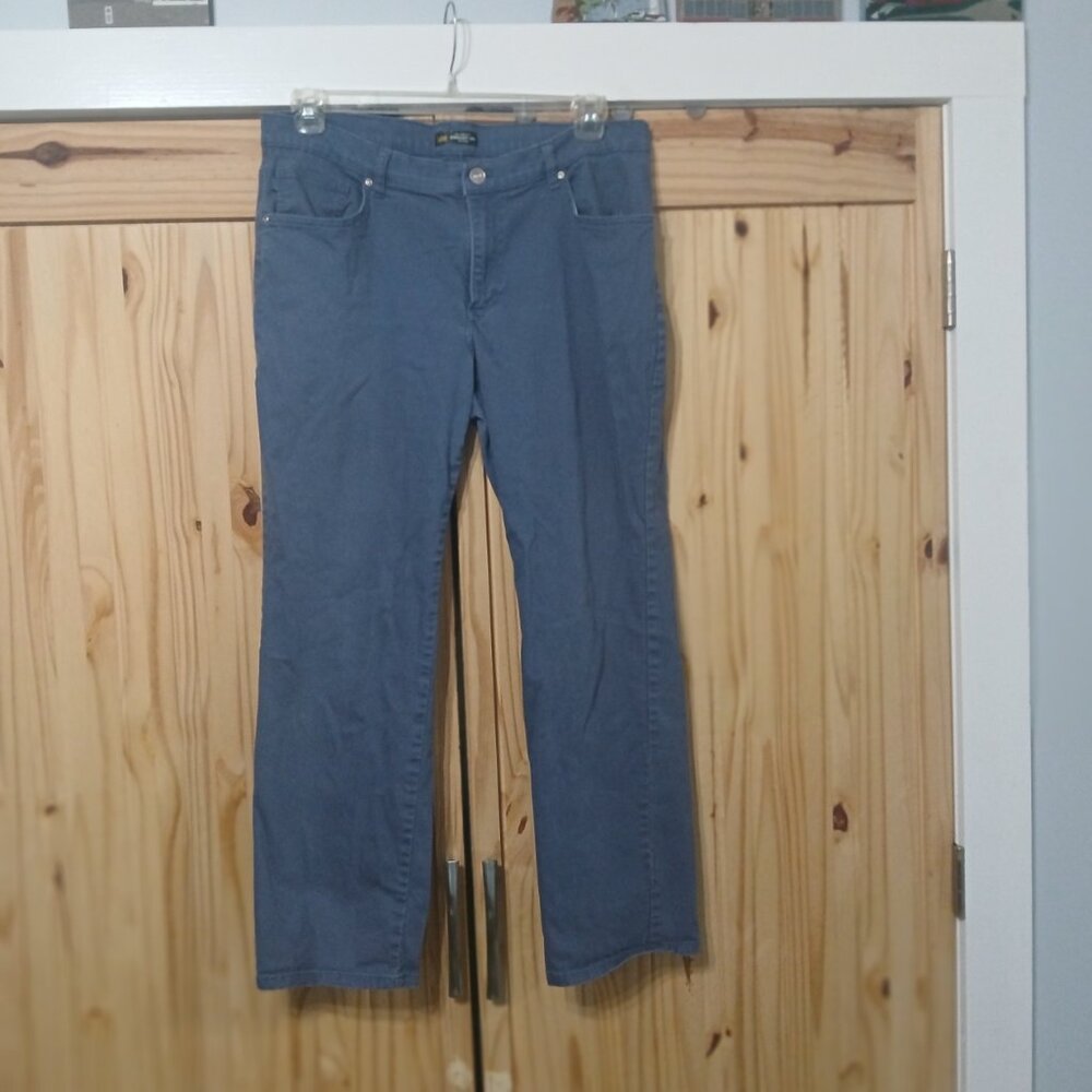 LEE RELAXED FIT STRAIGHT LEG MID RISE WOMENS JEANS SIZE 16